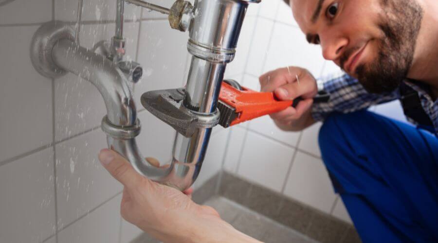 Professional clogged toilet repair services in Ashburn, MO